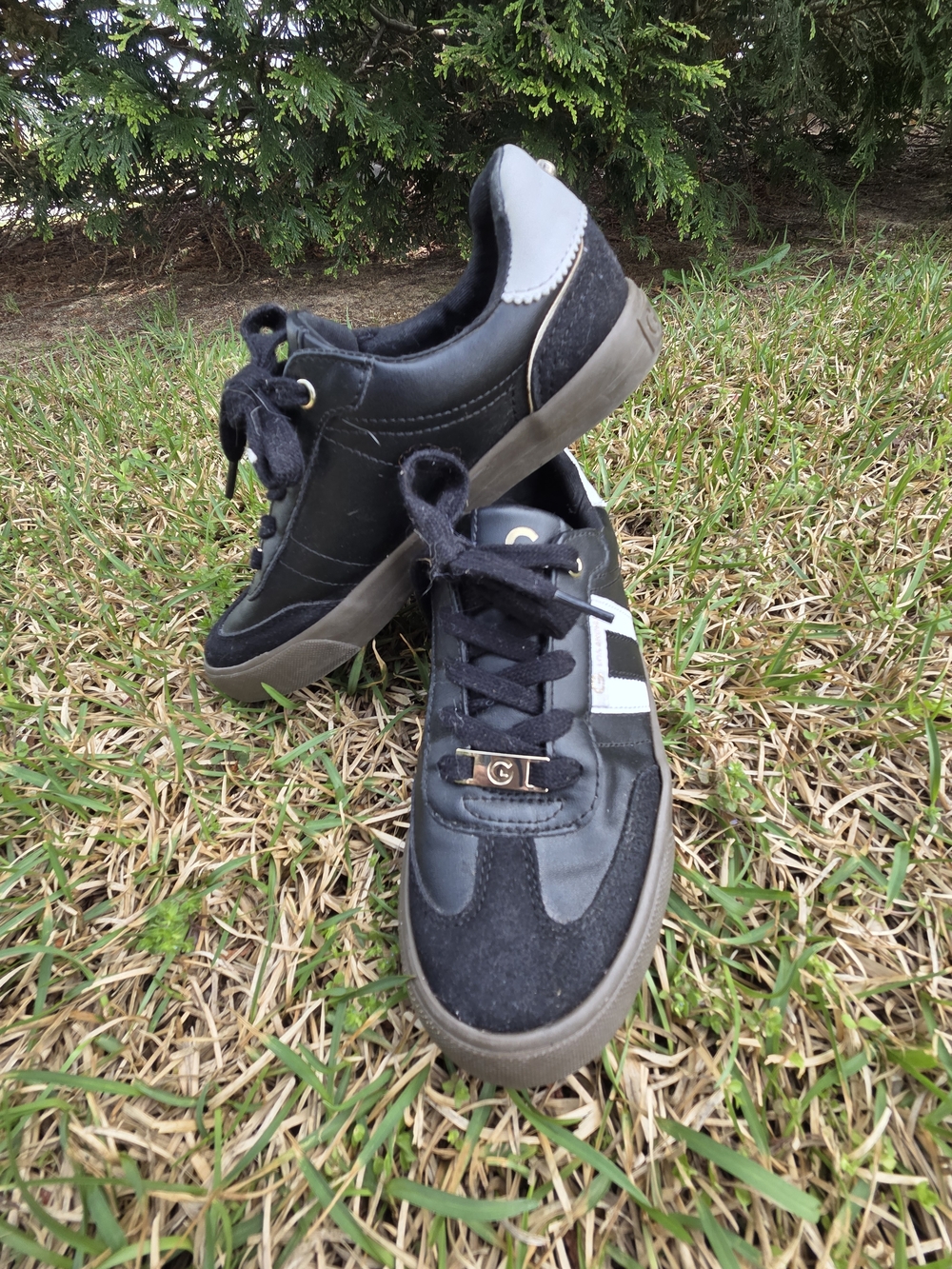 Black “Los Angeles” Sneakers - Size 6 US, Casual Street Style